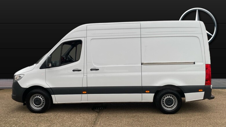 Mercedes-Benz Sprinter 315Cdi L2 Diesel Rwd 3.5t H2 Pro Van 9G-Tronic